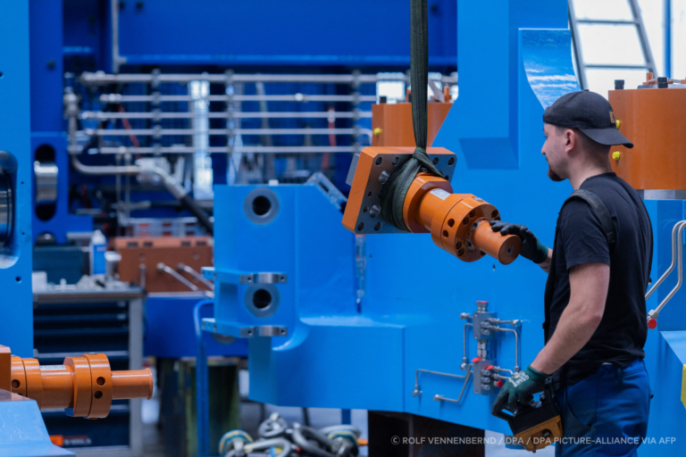 Pressemitteilung zur Überprüfung ausländischer Investitionen in strategischen Sektoren der EU