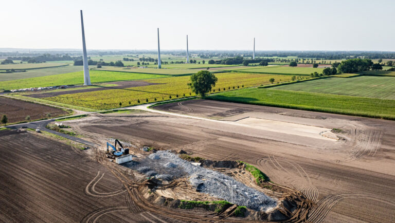 Lokale Akteure produzieren Wesermarsch Windstrom mit neun Vestas Anlagen
