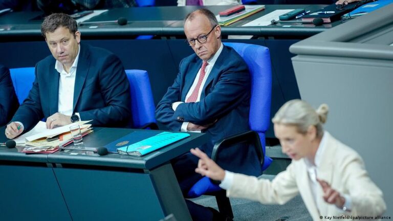 ARD Deutschlandtrend: AfD stärkste Kraft