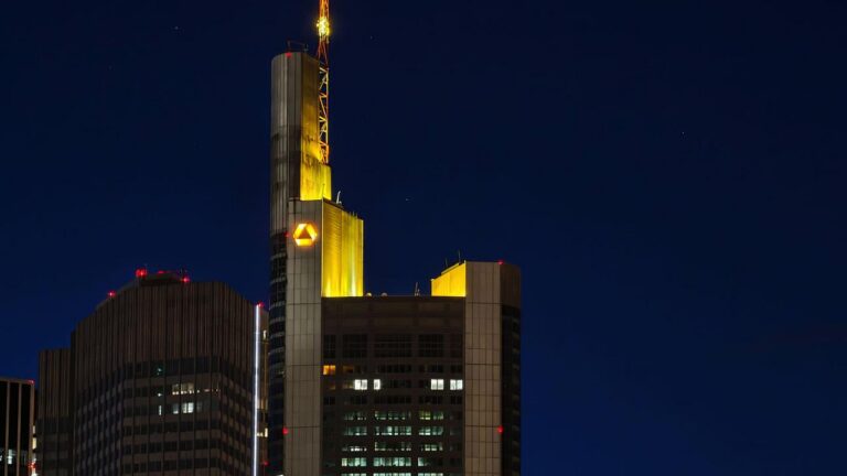 Übernahme rückt näher: Commerzbank Aktie überdurchschnittlich stark