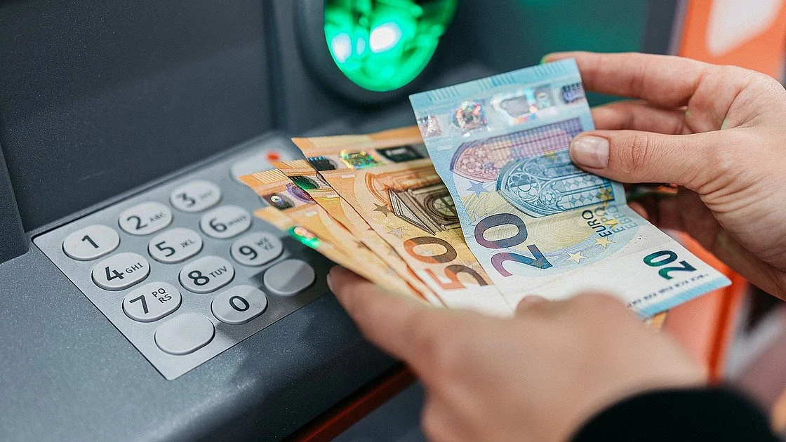 OLG Frankfurt: Bank haftet für unbefugte Geldabhebungen