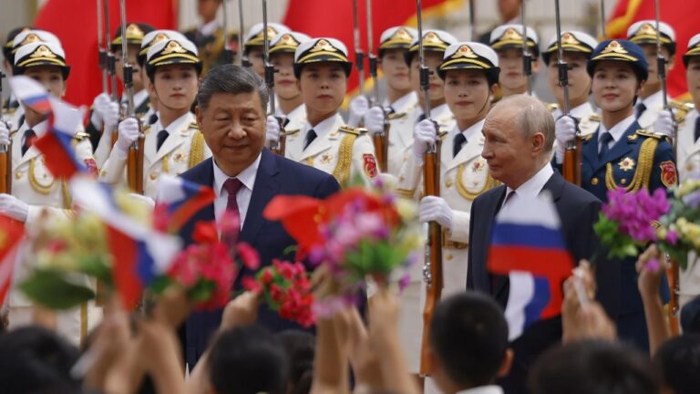 Putin und Xi: Enge Beziehung, anders als bei Trumps Besuch