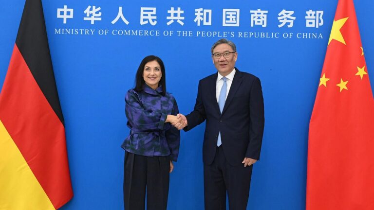 Wirtschaftsministerin in China: Kooperation statt Konfrontation