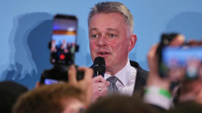 Acht Wochen nach der Landtagswahl – In Rheinland-Pfalz nimmt das Kabinett Schnieder die Arbeit auf