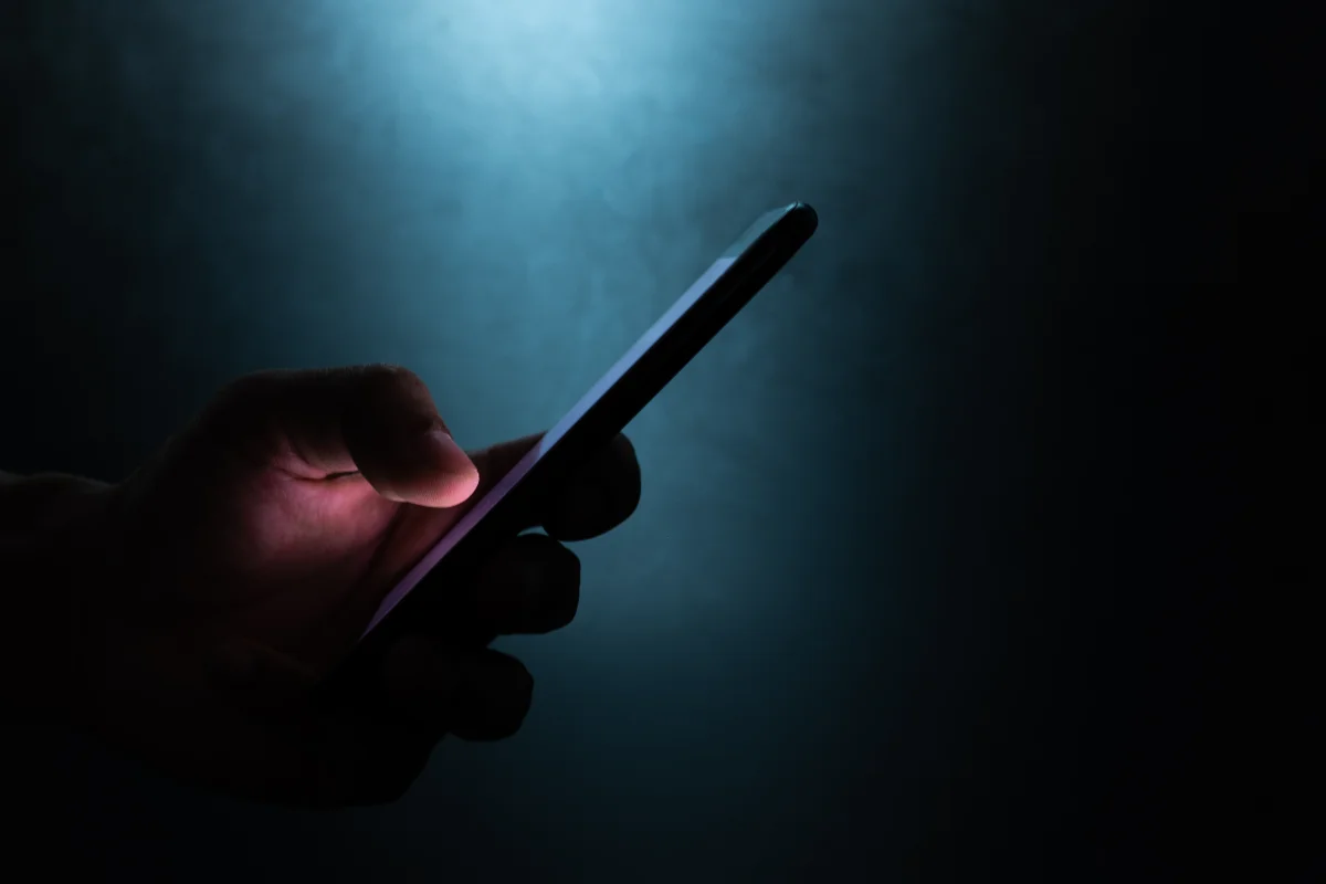 Handy Spione als Schnäppchen: Italiens boomende Spyware Schattenindustrie