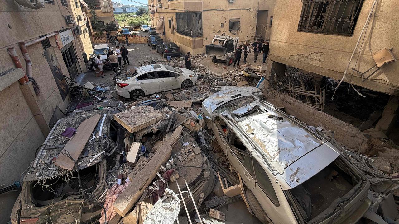 Krieg im Nahen Osten: Israel greift erneut Vororte von Beirut an