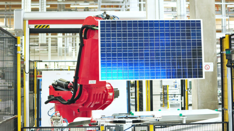 Fünf Mal mehr als bestellt: Was Werke für PV und Seewind liefern könnten