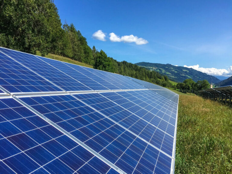 Studie der Uni Graz zeigt: Kürzungen beim Klimaschutz kommen Österreich teuer zu stehen