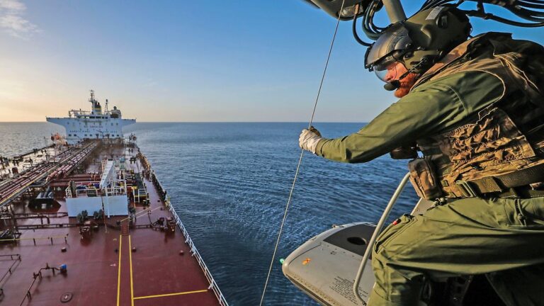 Britische Marine entert mutmaßlichen Tanker der Schattenflotte