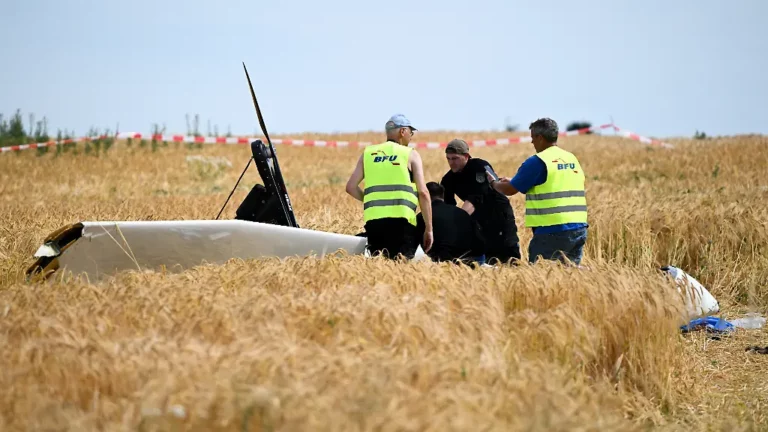 Unglück auf Segelflugplatz: Zwei Tote nach Absturz eines Kleinflugzeugs in Mittelhessen