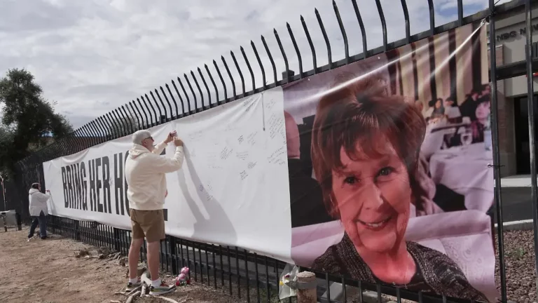 Mutter einer US TV Moderatorin: Schreiben lässt auf Tod vermisster Nancy Guthrie schließen