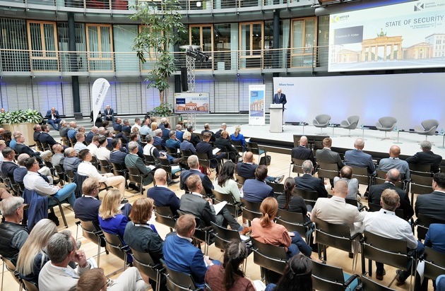 Künstliche Intelligenz verschärft Risiken durch Cybercrime und integrierte Sicherheit