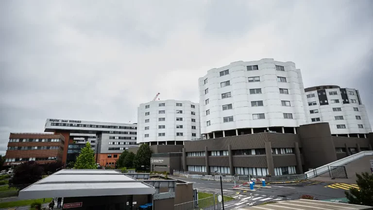 Eltern in Polizeigewahrsam: Hitze in Frankreich: Zwillingsbabys in ihren Betten verdurstet