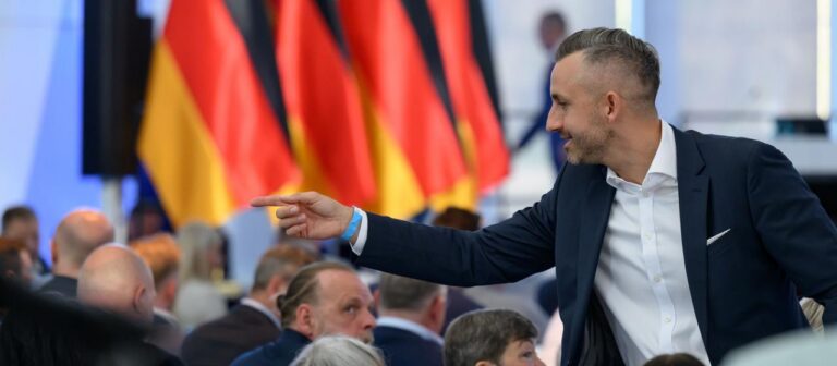 Verfassungsschutz analysiert Auswirkungen einer möglichen AfD-Landesregierung