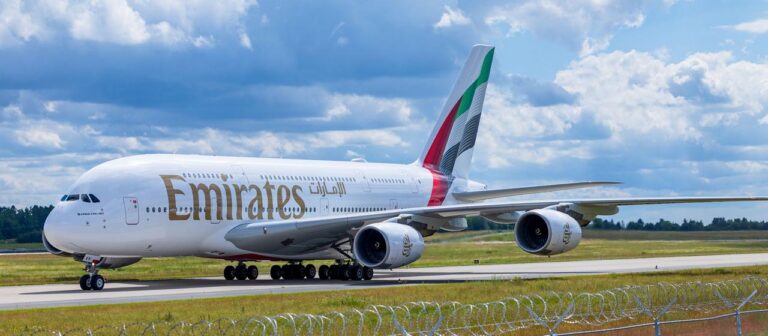 Risse in Tragflächen: Airbus muss A380 Maschinen untersuchen