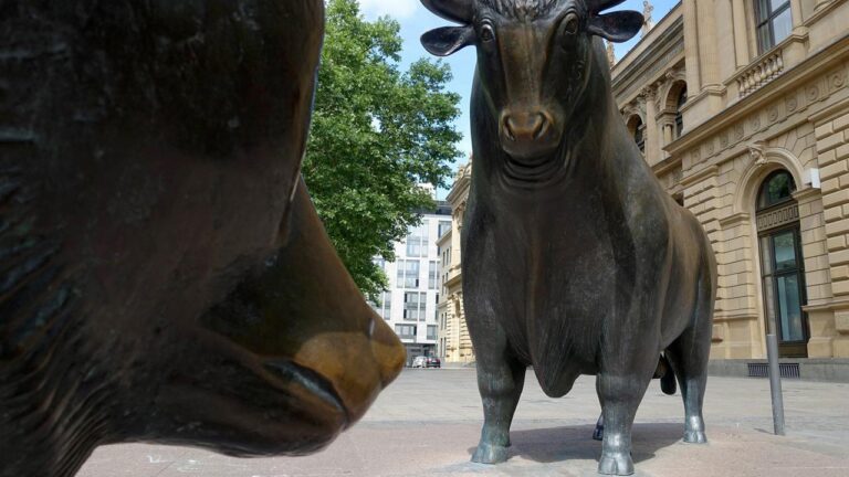 Der Monatsanfangseffekt treibt wieder die Kurse