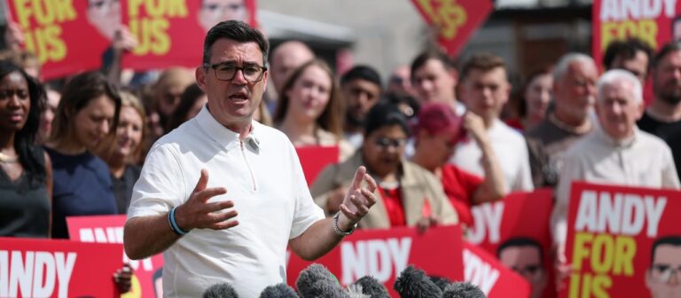 Kampf um Labour Vorsitz: Wer ist Andy Burnham?