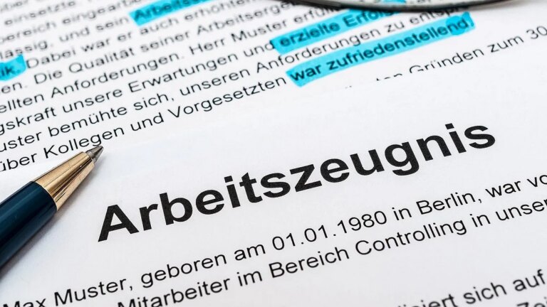 BAG: Vereinbarung über Arbeitszeugnis ist vollstreckbar