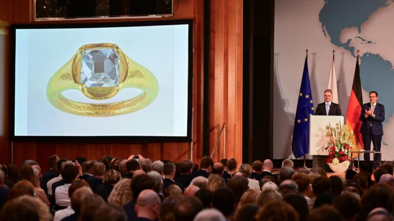 Deutschland gibt NS Raubgut an Polen zurück