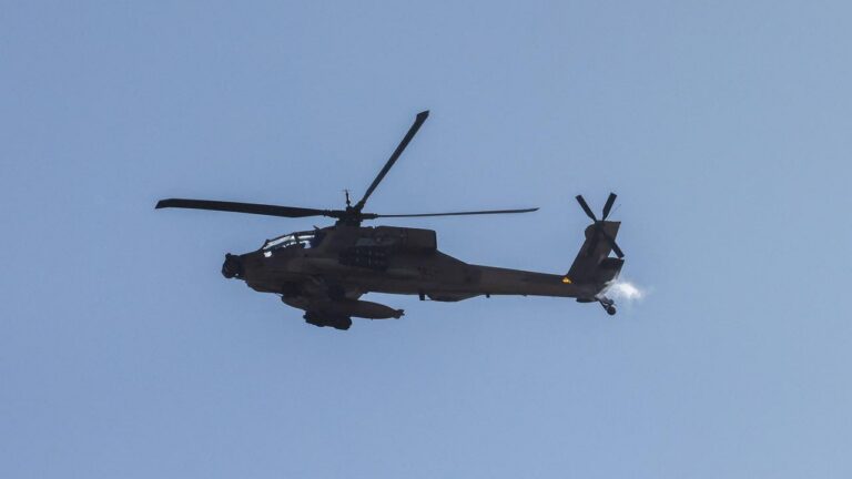 US Armee meldet Angriffe auf Iran nach Vorwurf des Helikopter Abschusses