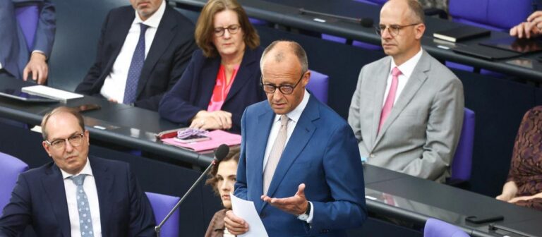 Befragung im Bundestag: Merz will Rentenreform bis Jahresende