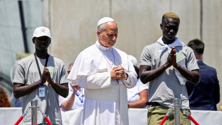 Papst beklagt Gleichgültigkeit gegenüber dem Schicksal von Migranten