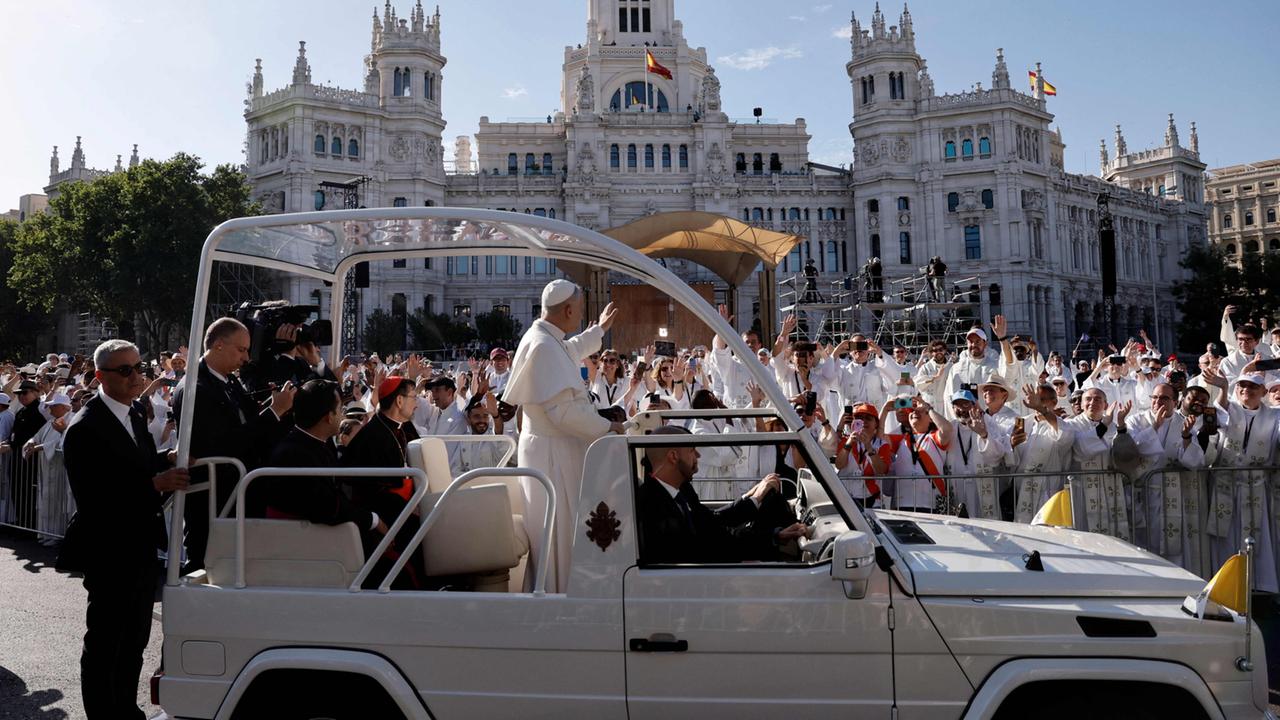 Spanien: Papstmesse mit mehr als einer Million Menschen