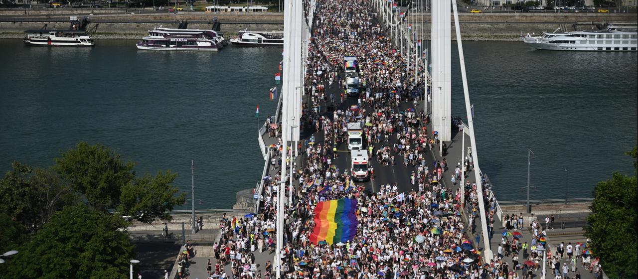 Zehntausende feiern bei Pride Parade in Budapest ohne Verbot