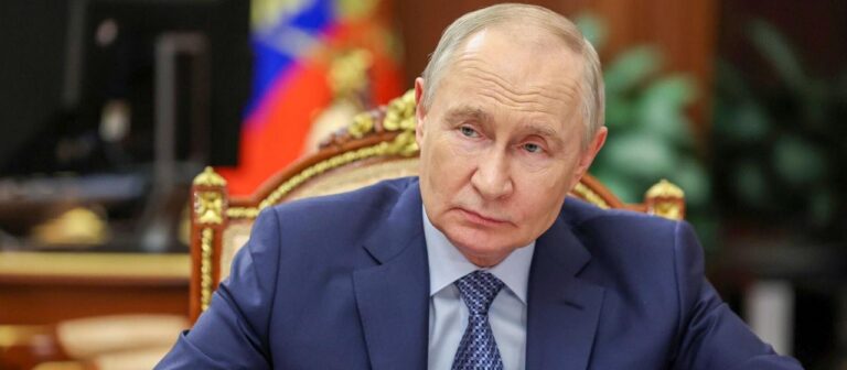 Wie der fallende Ölpreis Russlands Kriegswirtschaft bedroht