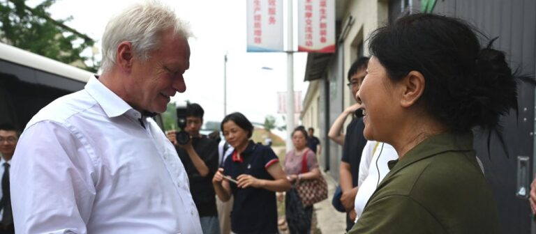 Agrarminister Rainer wirbt in China für deutsches Schweinefleisch