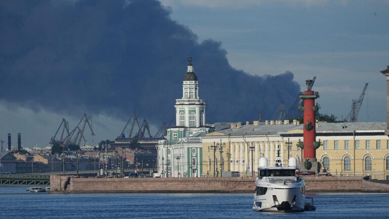 Drohnenangriffe auf St. Petersburg: Hoffnung auf Gespräche?