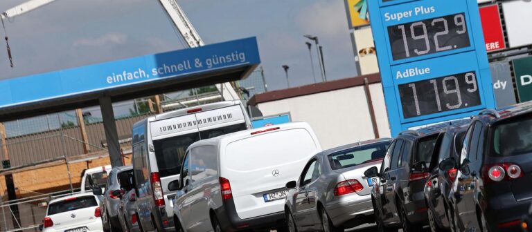 Spritpreise vor Ende des Tankrabatts deutlich gestiegen