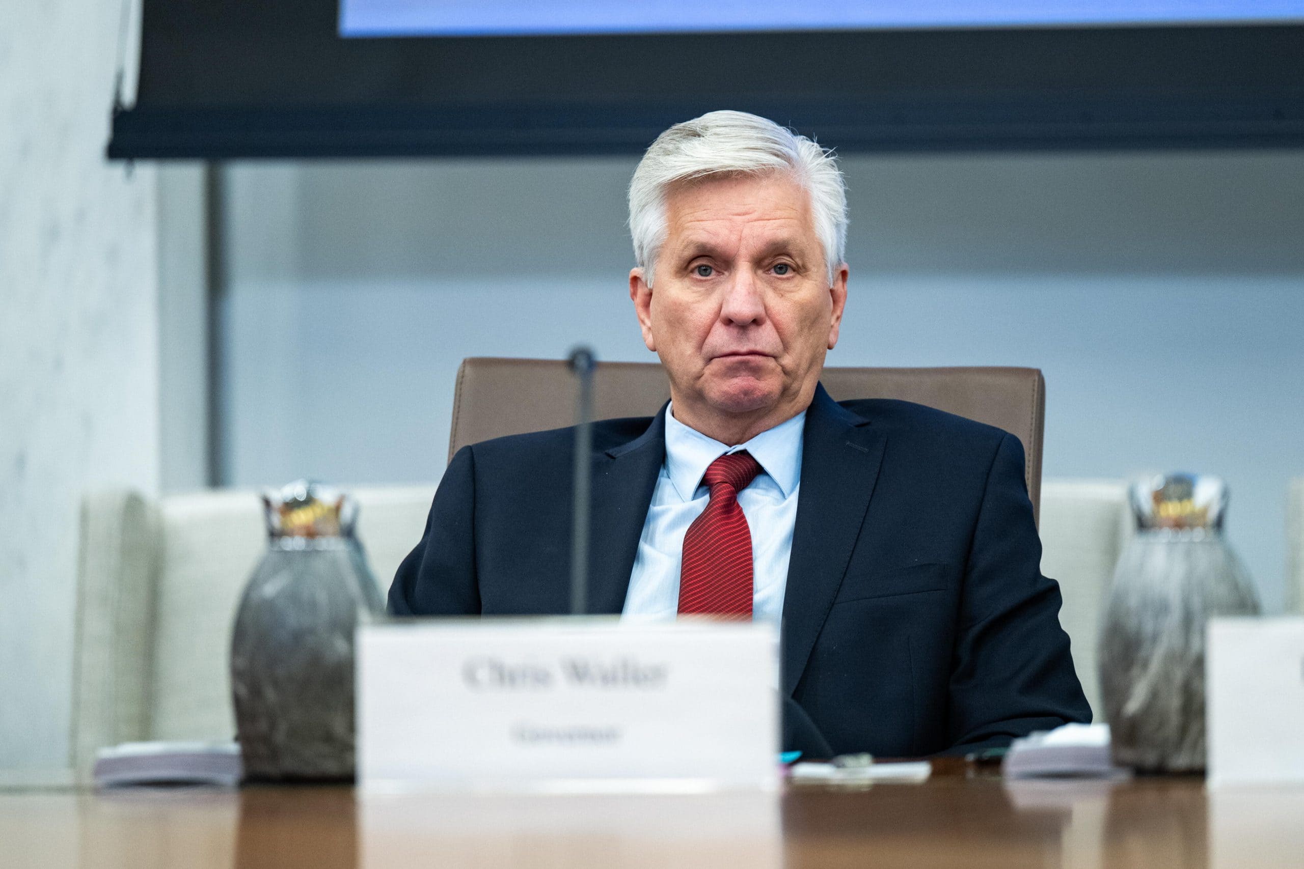 Fed sieht Chancen bei Stablecoins, Briten bleiben skeptisch