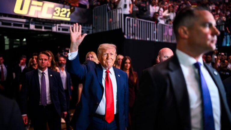 Fußball WM 2026: So nutzt Trump Sport für seine Politik