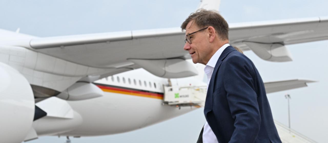 Außenminister Wadephul beginnt mehrtägigen Besuch in Südamerika