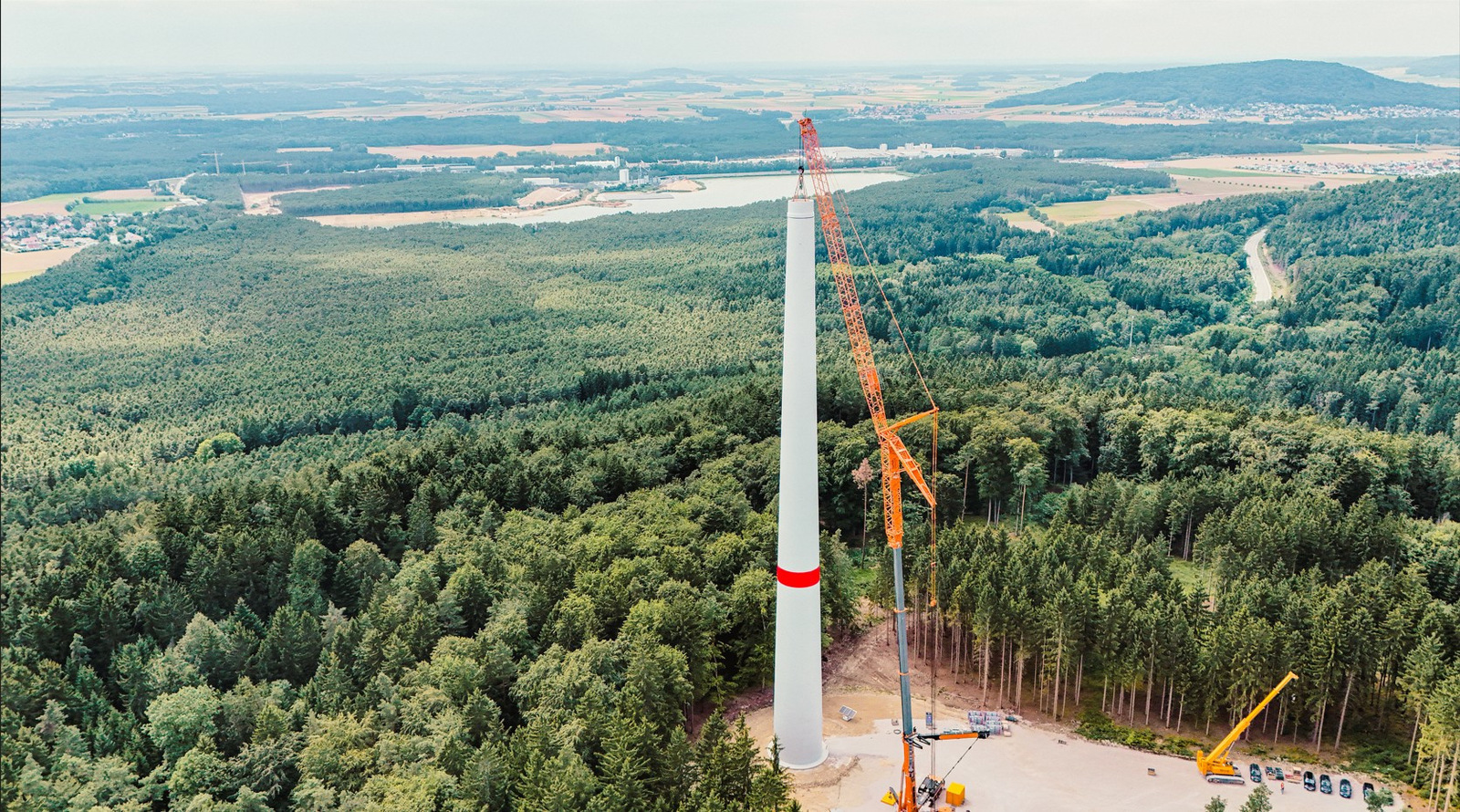 Betonturmfuß für die erste Windkraftnabe in 199 Metern Höhe
