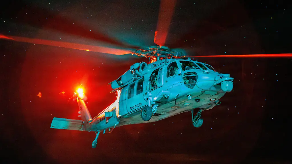 Besatzungsmitglied vermisst: US Helikopter muss im Arabischen Meer notlanden