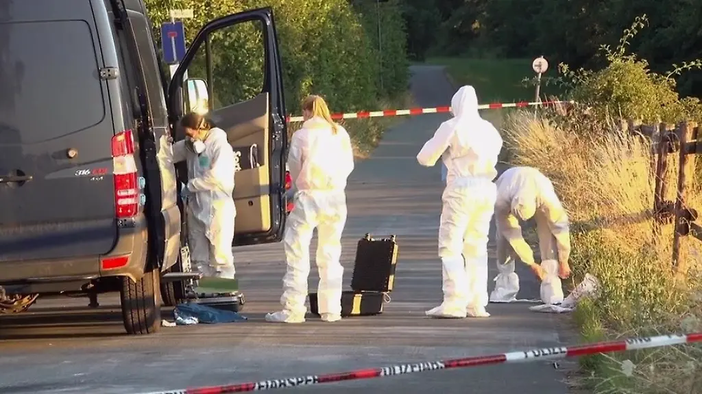 Familienstreit eskaliert: Mann zündet Mutter an und verletzt 102 jährige Oma