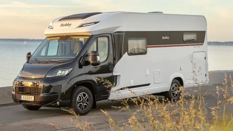 Wohnwagen Marktführer Hobby kommt mit zwei Neuen zum Caravan Salon in Düsseldorf: Trend zum großen Raumbad bedient