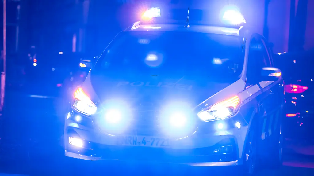 Mädchen mit Pfefferspray bedroht: 42 Jähriger stirbt durch Polizeischuss in Remscheid