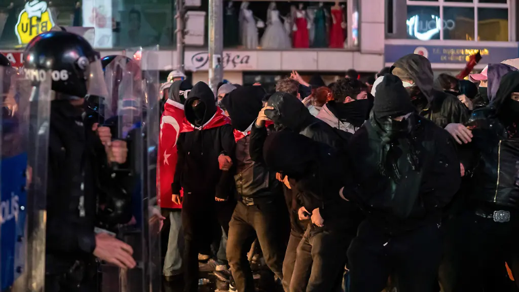 CHP wird weiter verfolgt: Oppositionsbürgermeisterin in Istanbul festgenommen