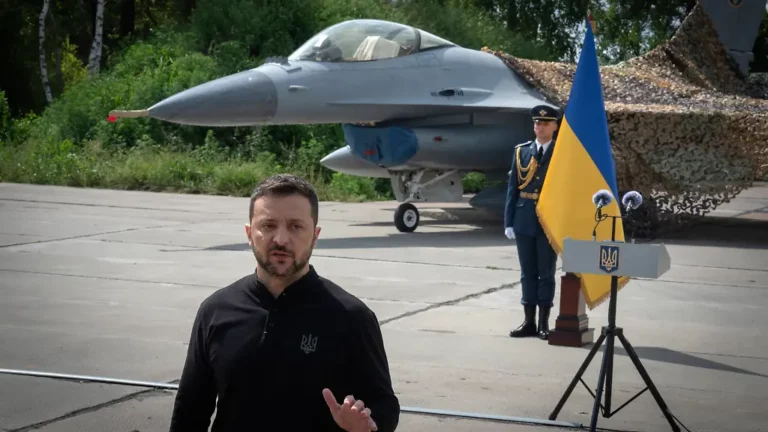 Schwerer Schlag für Kiew: Ukraine verliert wertvollen F 16 Kampfjet im Einsatz