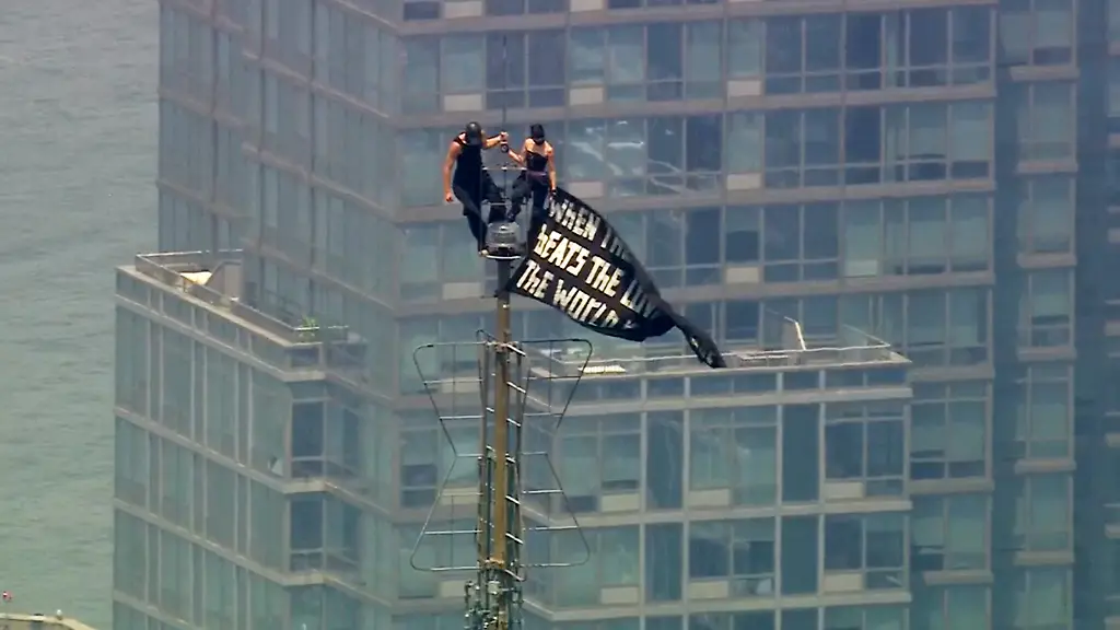 Für die Macht der Liebe klettert russisches Paar auf die Spitze des Empire State Building