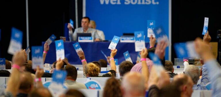 Wie der Machtkampf in NRW die AfD unter Druck setzt