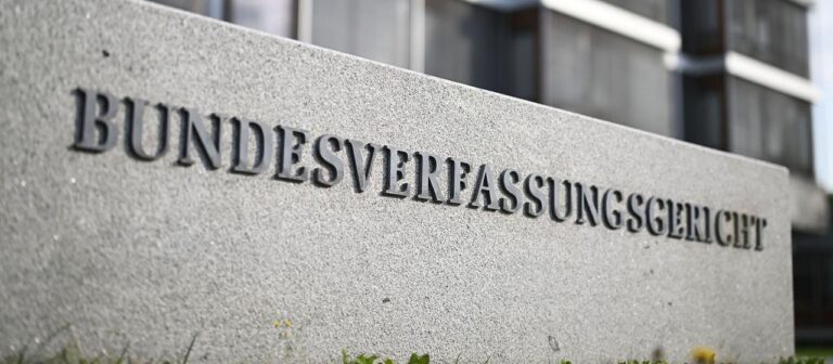 Grüne reichen Eilantrag beim Verfassungsgericht gegen Gesundheitsreform ein