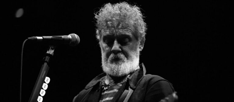Irischer Musiker Glen Hansard stirbt bei Motorradunfall