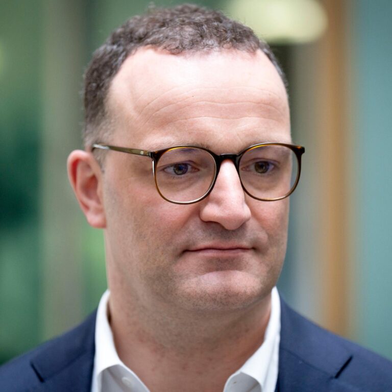Rücktritt von Jens Spahn: Der Druck wurde zu groß