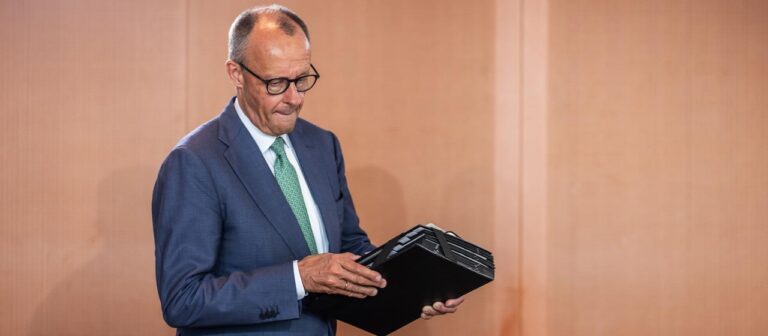 Personalumbau der Union: Merz will Wechsel im Kabinett bekannt geben
