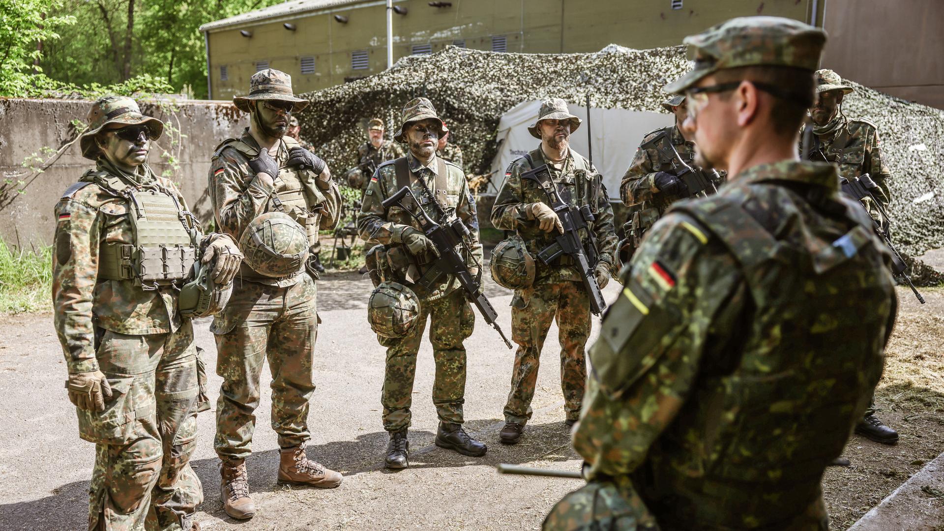 Reservestärkungsgesetz: Folgen für Soldaten und Arbeitgeber