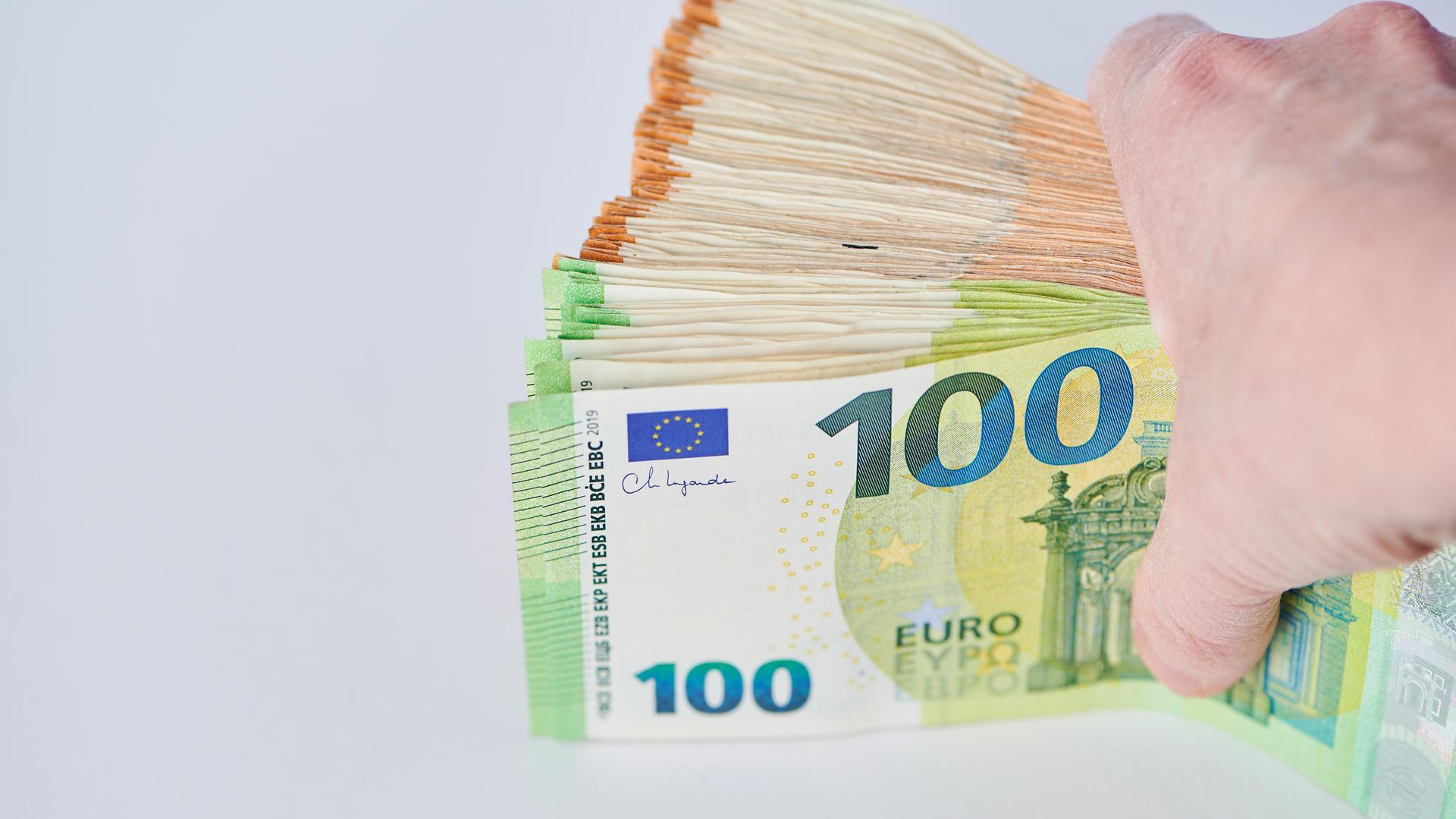 Deutschlands Staatsverschuldung: Investitionen oder Belastung?